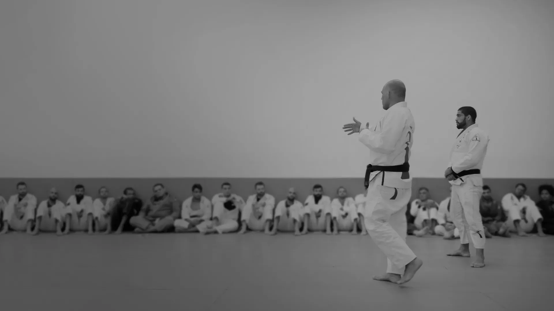 Aula de jiu jitsu no tatame Alliance